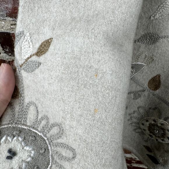 Icelandic Design Jacket Size Medium Tan Wool Zip Up Floral Embroidered Sweater - Picture 7 of 11